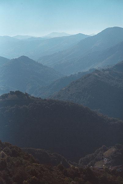 Un cadre bucolique au pied des montagnes basques