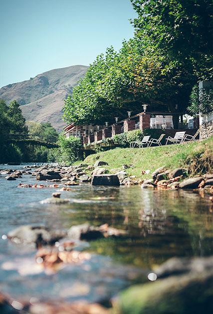 Un cadre bucolique au pied des montagnes basques